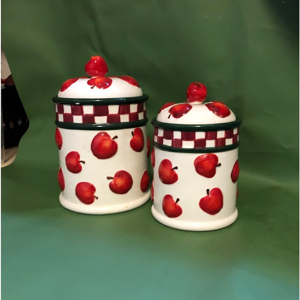 Canister 2 piece set. White / res apples porcelain